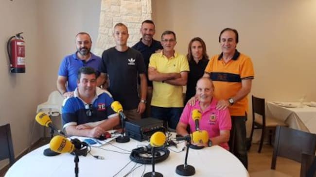 Pablo, con los tertulianos