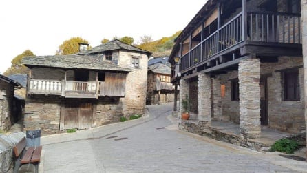 Casas de la localidad berciana de Peñalba de Santiago