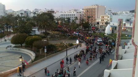Un momento durante la rúa de Sant Antoni