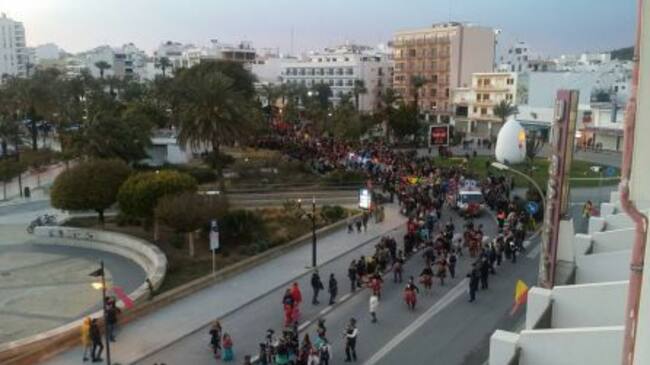 Un momento durante la rúa de Sant Antoni