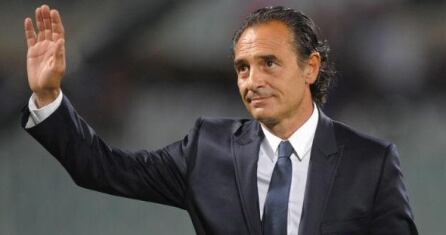 Prandelli se marcha del Valencia