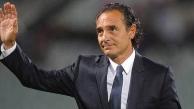 Prandelli se marcha del Valencia