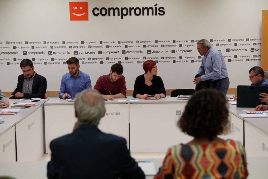 Imagen de la comisión negociadora del PSPV-PSOE, Compromís y Unides Podem para un nuevo pacto de gobierno en la Generalitat que se reunió el miércoles para empezar ya a negociar el acuerdo para conformar el próximo Consell, una vez finalizado el ciclo electoral del último mes.