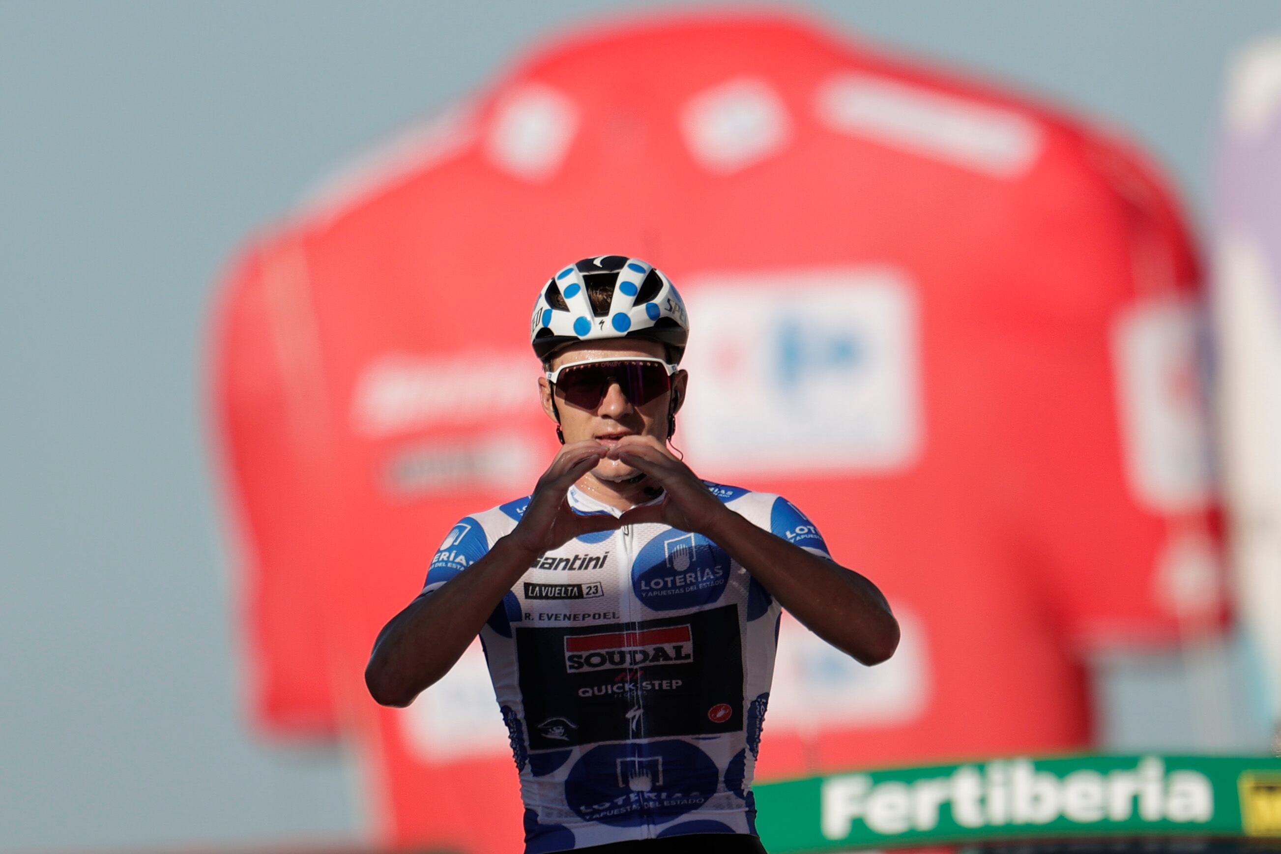 El ciclista belga Remco Evenepoel, del Soudal Quick Step, se impone vencedor de la decimoctava etapa de la Vuelta Ciclista a España