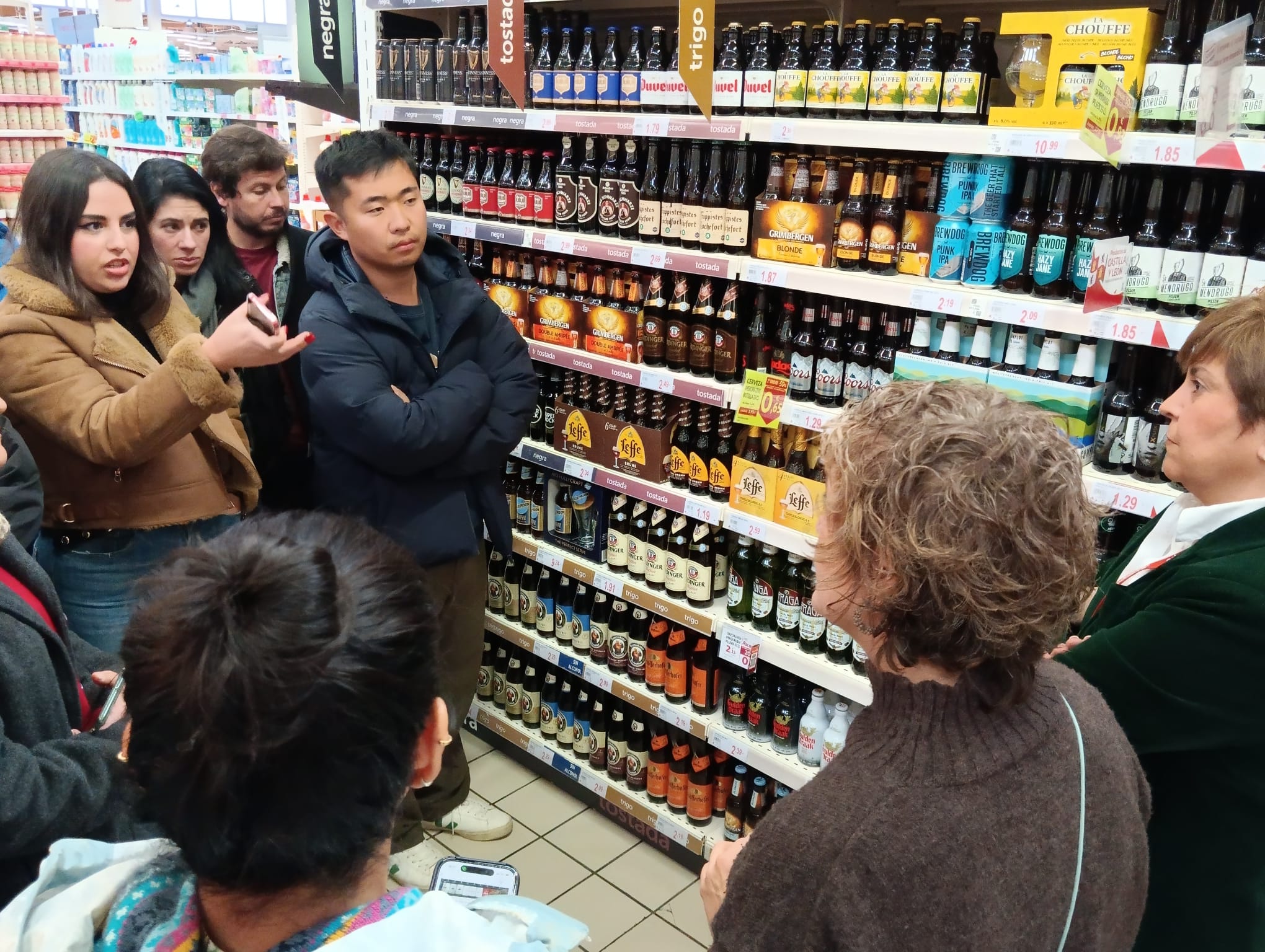 Estudiantes del Máster de Economía Circular de la Universidad Carlos III visitan Alcampo en Aranda