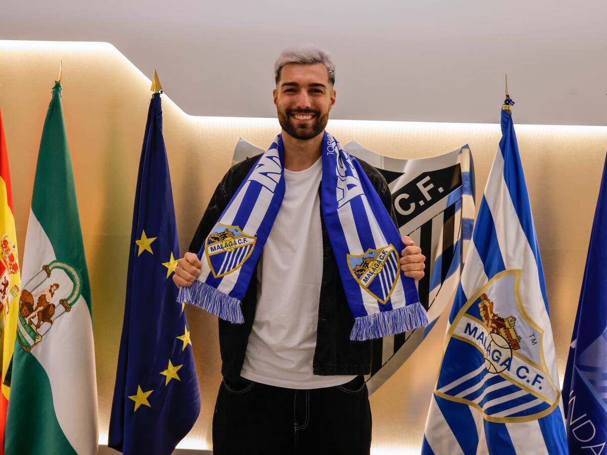 El defensa Álex Pastor ya es jugador del Málaga