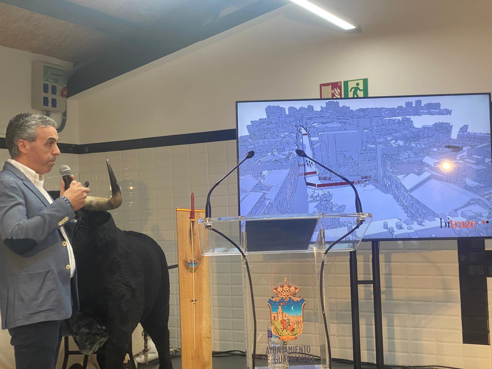 J.Luis Santos, arquitecto, presenta el nuevo recorrido