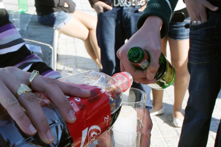 Botellón en Granada.
