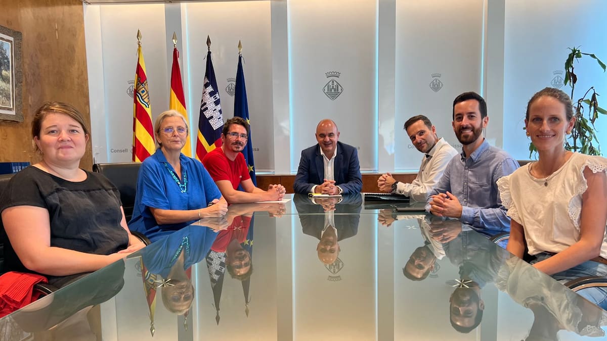 Los consells pitiusos llevan a los tribunales el nuevo Reglamento de Costas por su impacto negativo en Ibiza y Formentera