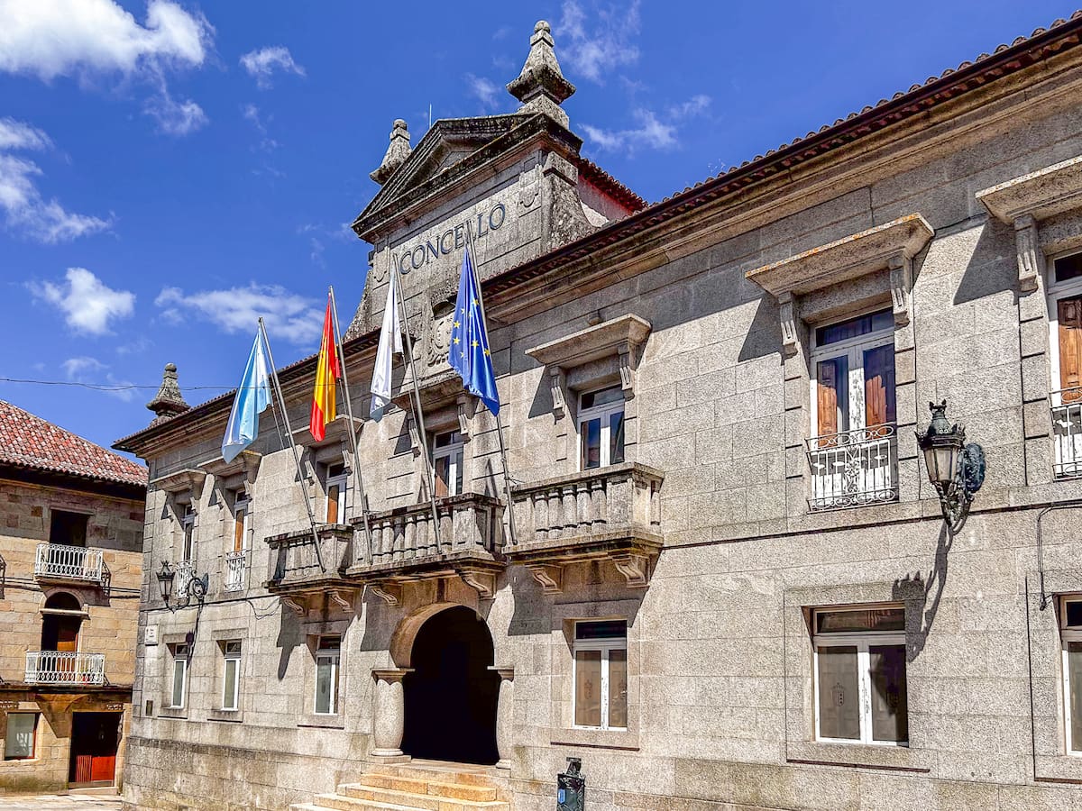 El alcalde de Tui niega que esté siendo investigado por un posible delito de acoso sexual