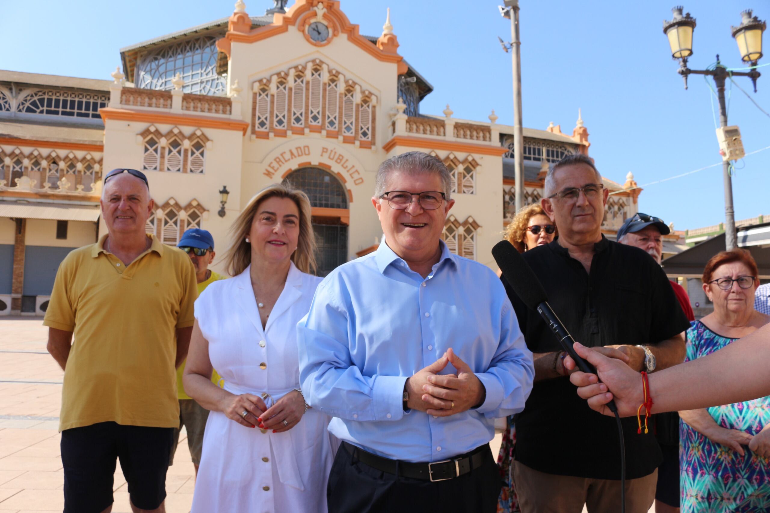 El secretario general del PSOE de la Región de Murcia y portavoz del Grupo Parlamentario Socialista, Pepe Vélez, visita La Unión