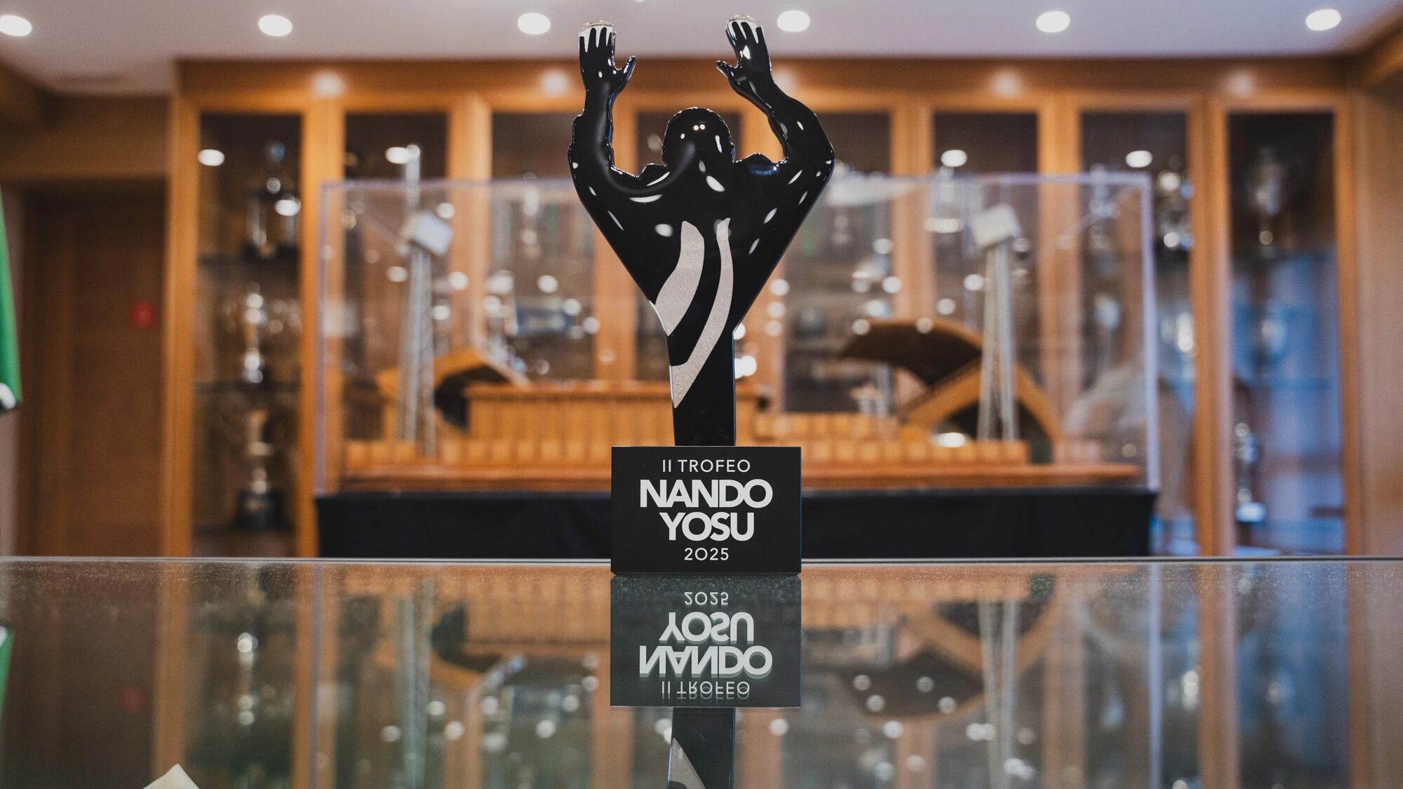 Trofeo Nando Yosu en su segunda edición que enfrentará a Racing y Athletic Club de Bilbao