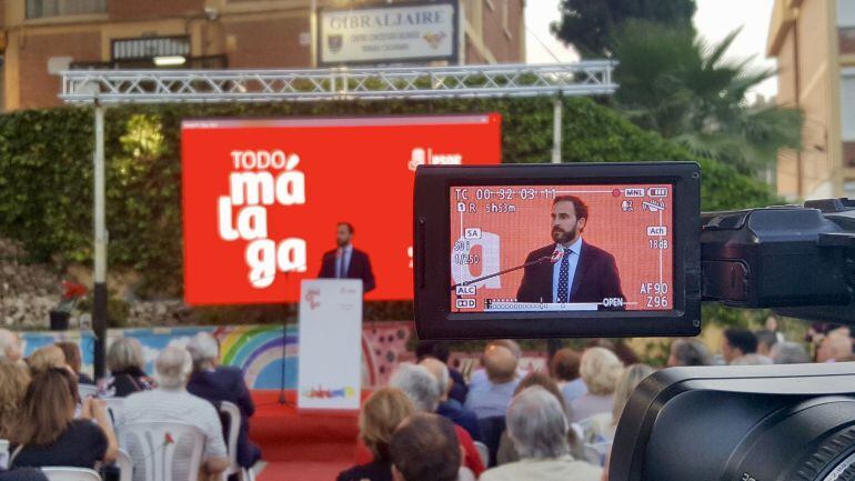 Dani Pérez (PSOE) durante la presentación de su candidatura