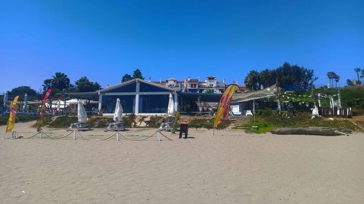 El Chiringuito Dblanco playa de la Alcaidesa