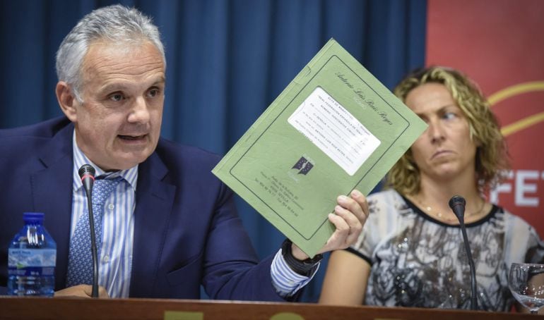 Escañuela y Gala en rueda de prensa