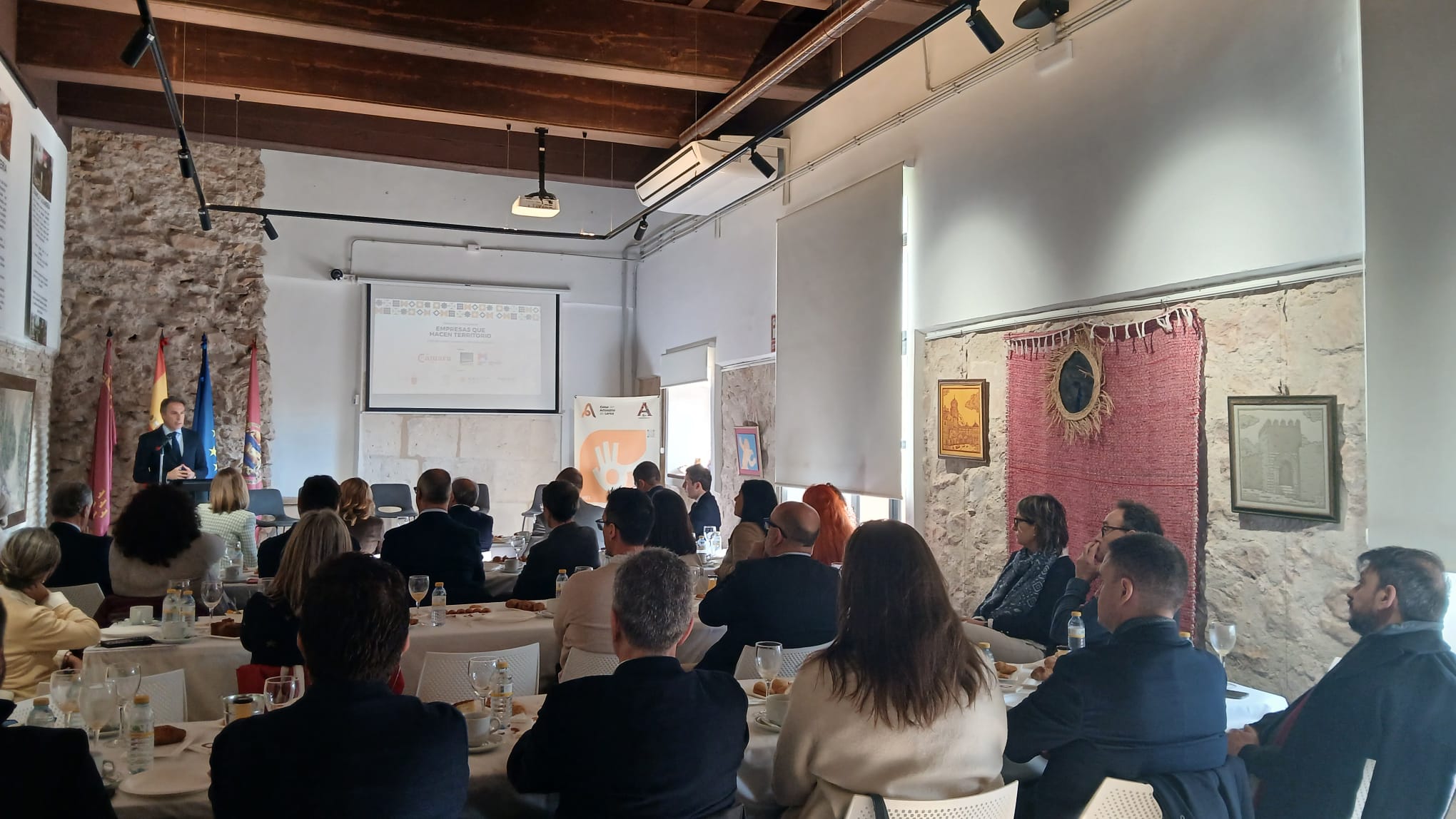 Jornada empresarial celebrada en la Casa del Artesano