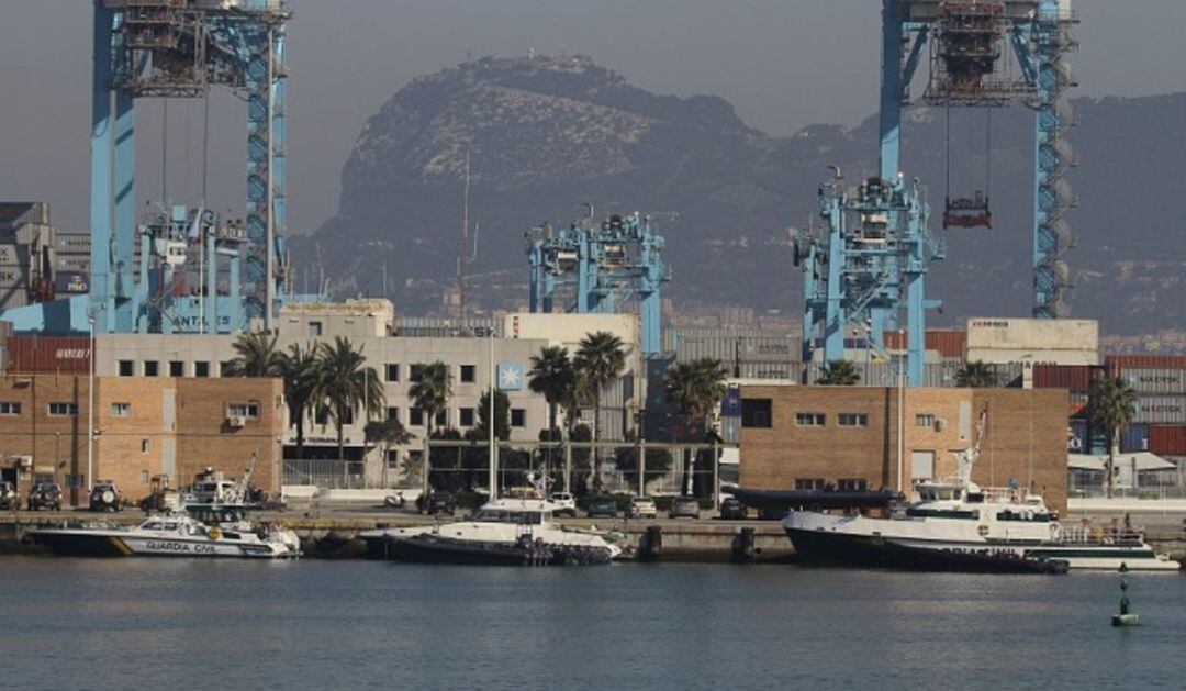 Lanchas de la Guardia Civil en Algeciras.