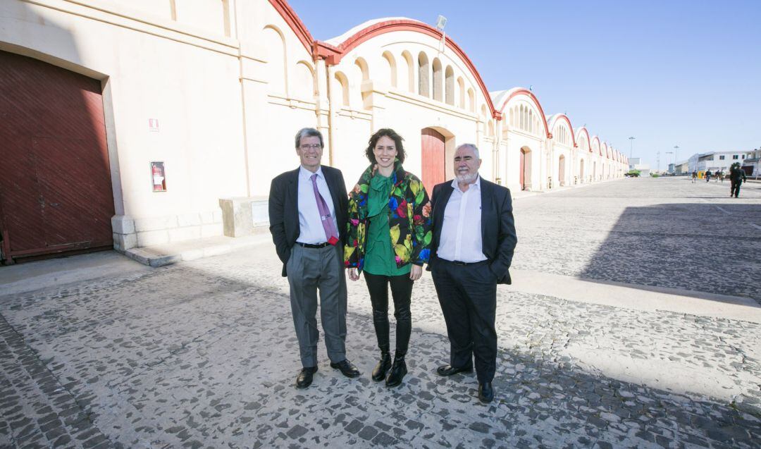 Diana Morant recibe a los representantes de la Autoridad Portuaria de Valencia 