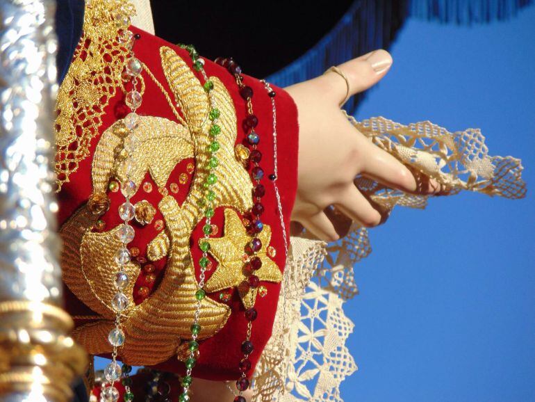 Las manos de María Santísima de la Estrella