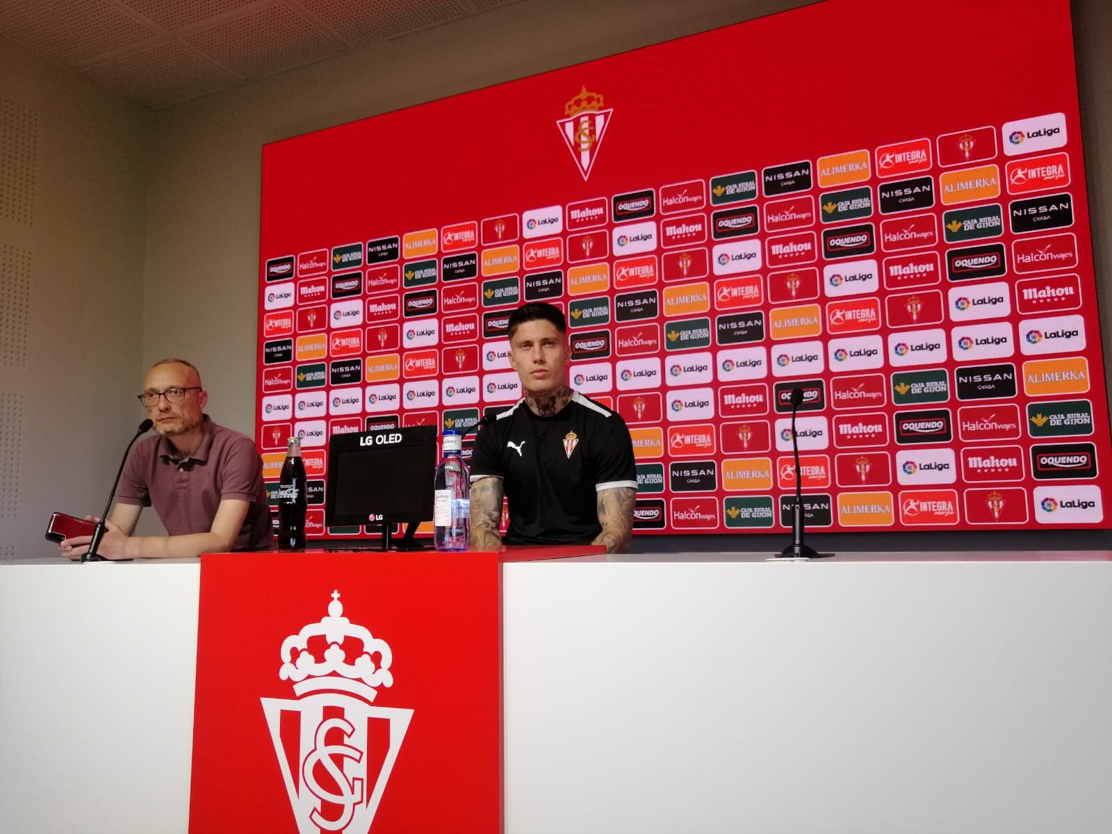 Cristo González en la sala de prensa de Mareo.