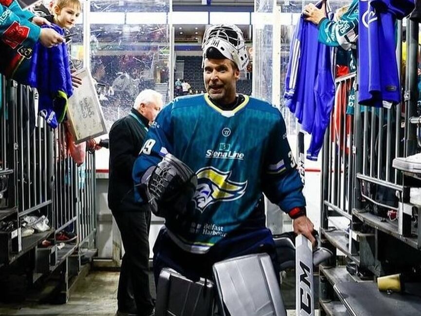 Peter Cech, nuevo jugador del Belfast Giants de la Elite Ice Hockey League. @Petrcech