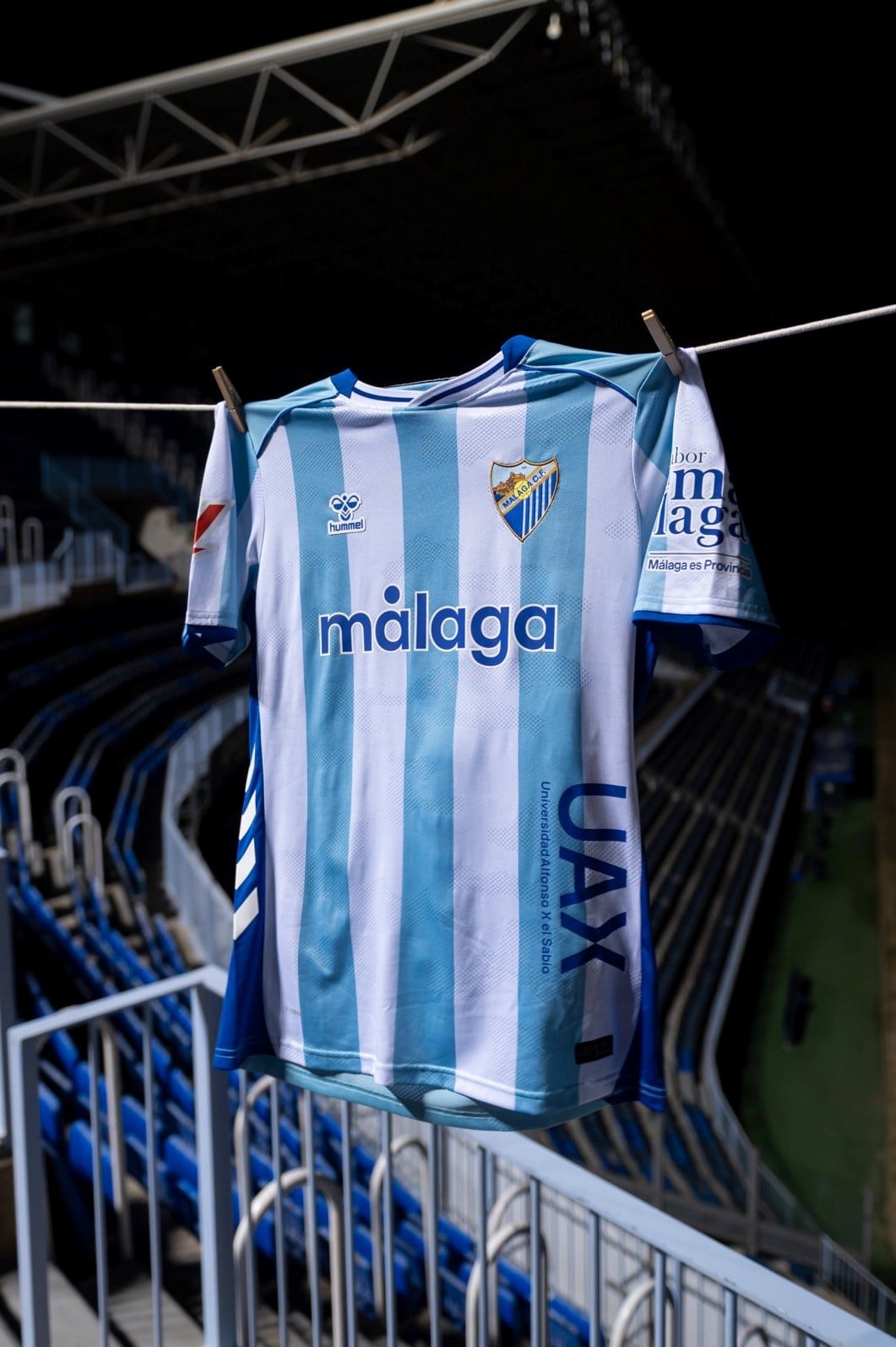 La nueva camiseta del Málaga para la próxima temporada 2025-26