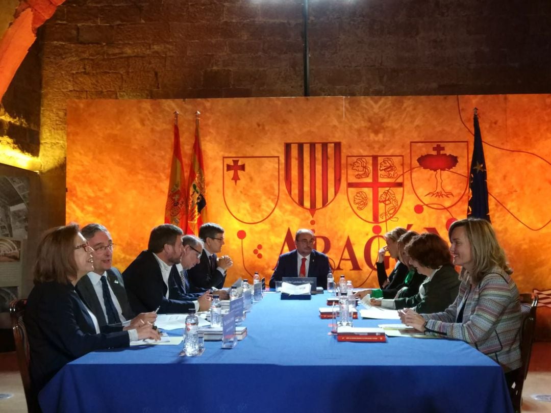 Consejo de Gobierno en el Monasterio de Sijena