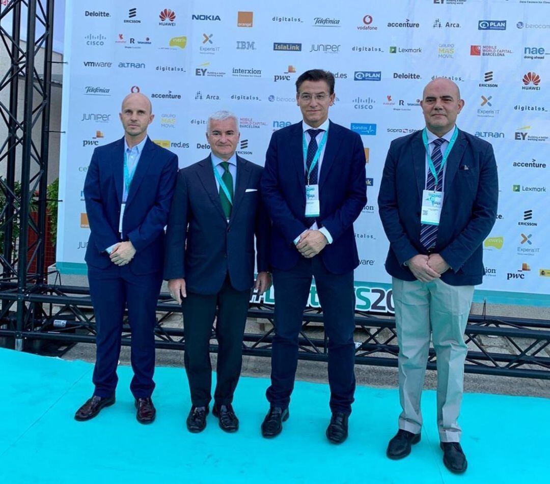 Salvador apuesta por la economía digital como pilar de futuro