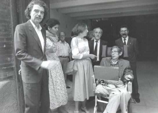 Lluís Permanyer i la seva esposa van acompanyar Stephen Hawking i la seva dona per tota la ciutat