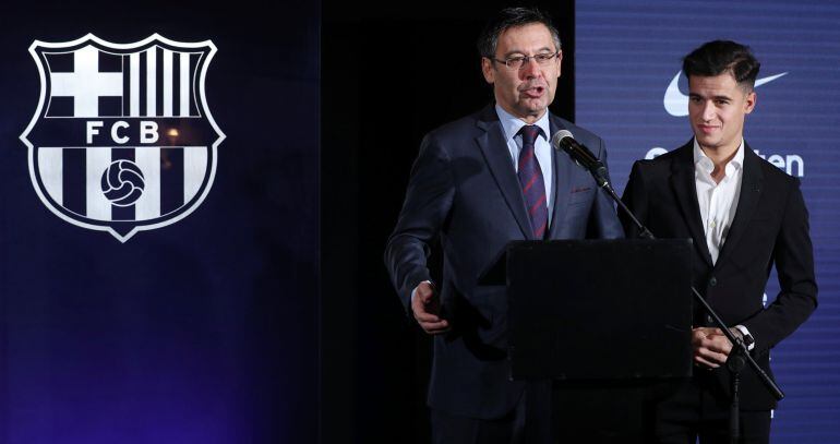 Bartomeu habla en la presentación de Coutinho como nuevo jugador del Barcelona.