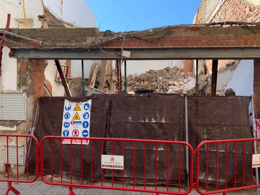 Derrumbe de una vivienda en la Calle San Acisclo