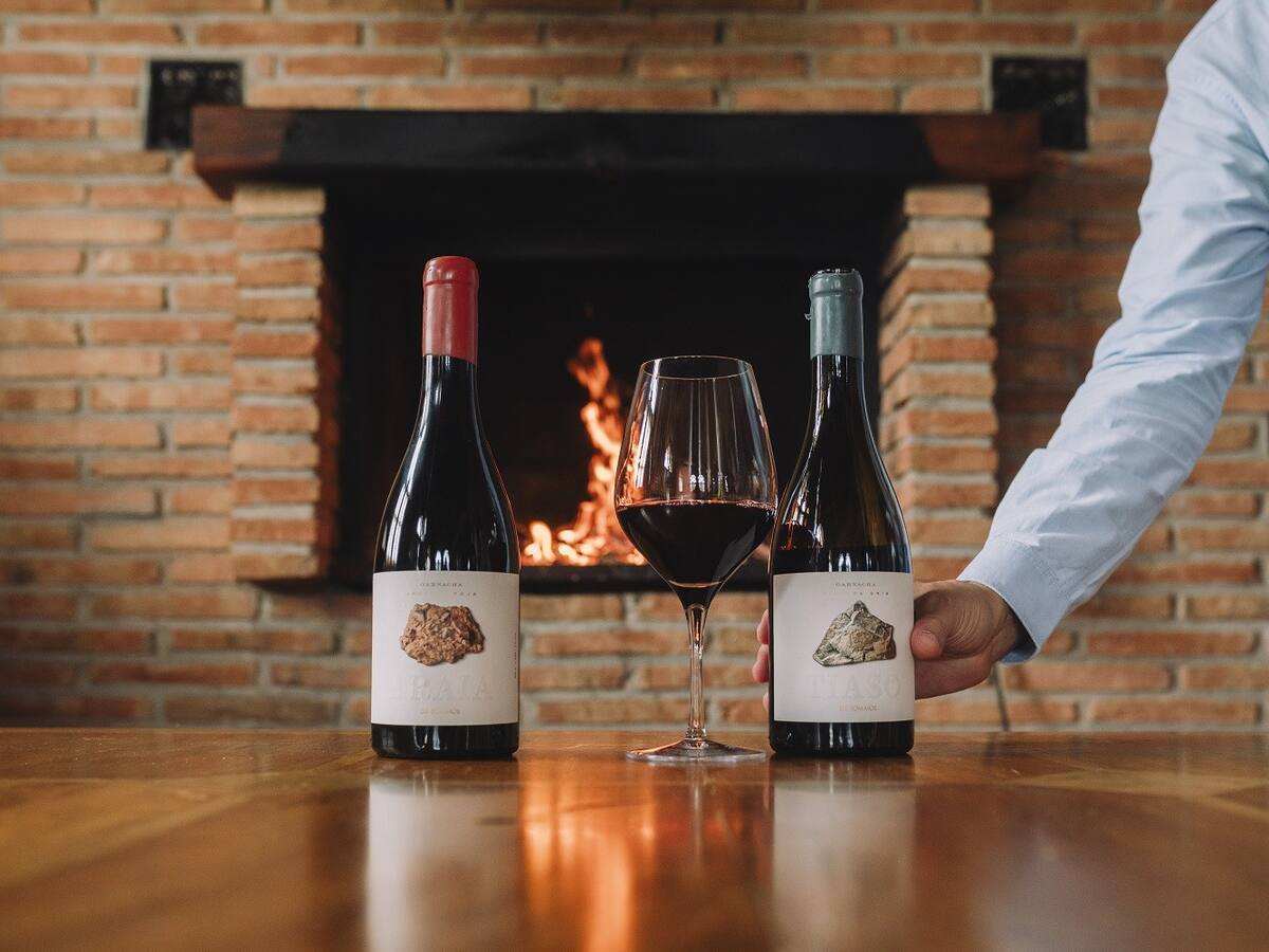 Araia y Tiaso, dos vinos de Bodega Sommos Garnacha, obtienen 94 y 93 puntos en el ranking internacional de James Suckling