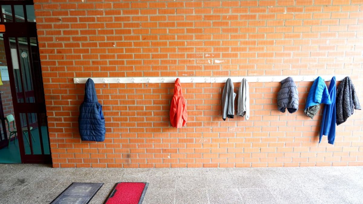 La Junta suspende las clases este lunes en la provincia pero las mantiene en la capital