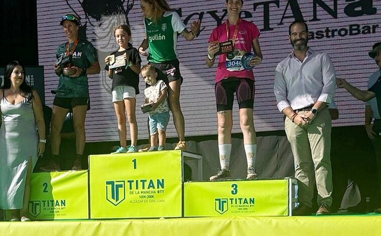 Podio en la carrera de Titán de La Mancha