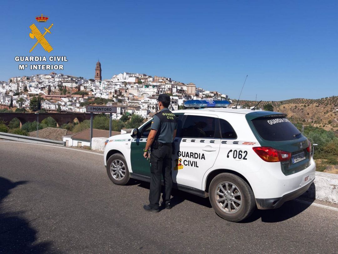 Una patrulla de la Guardia Civil en Montoro