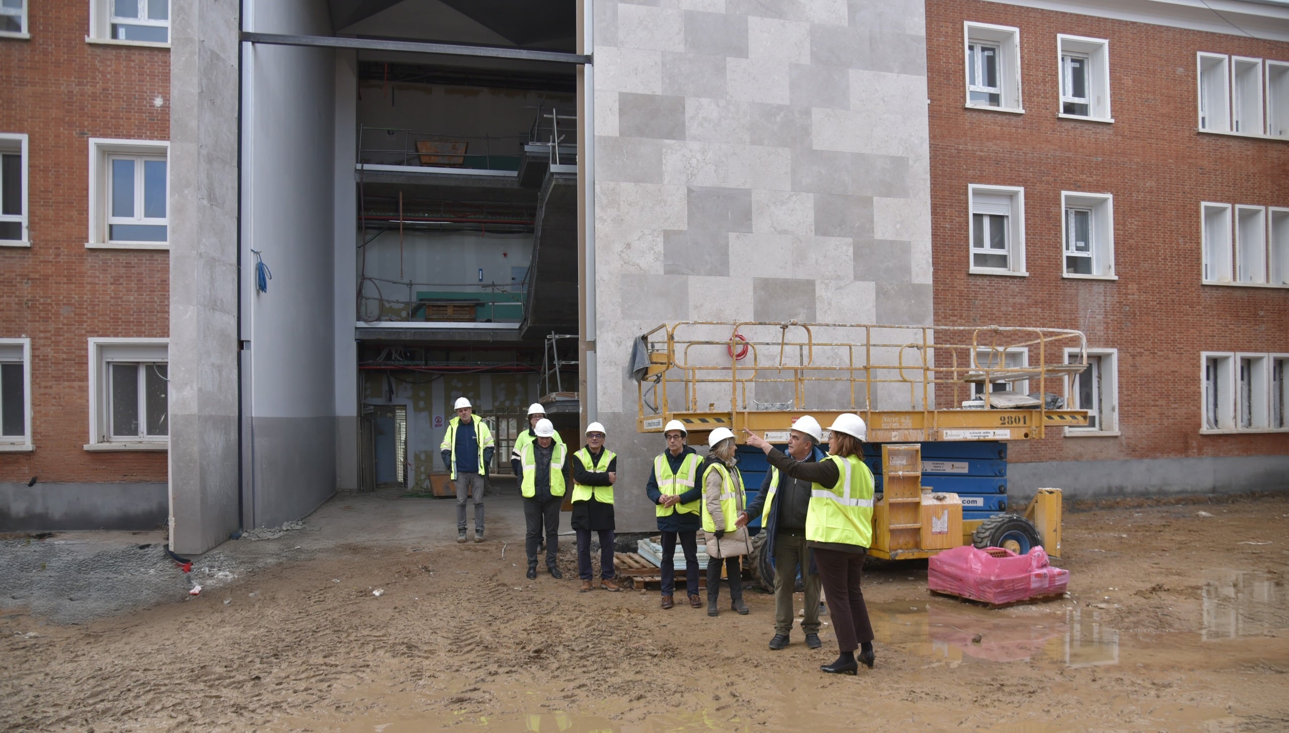 Obras de la escuela de Enfermeria &quot;Dacio Crespo&quot;