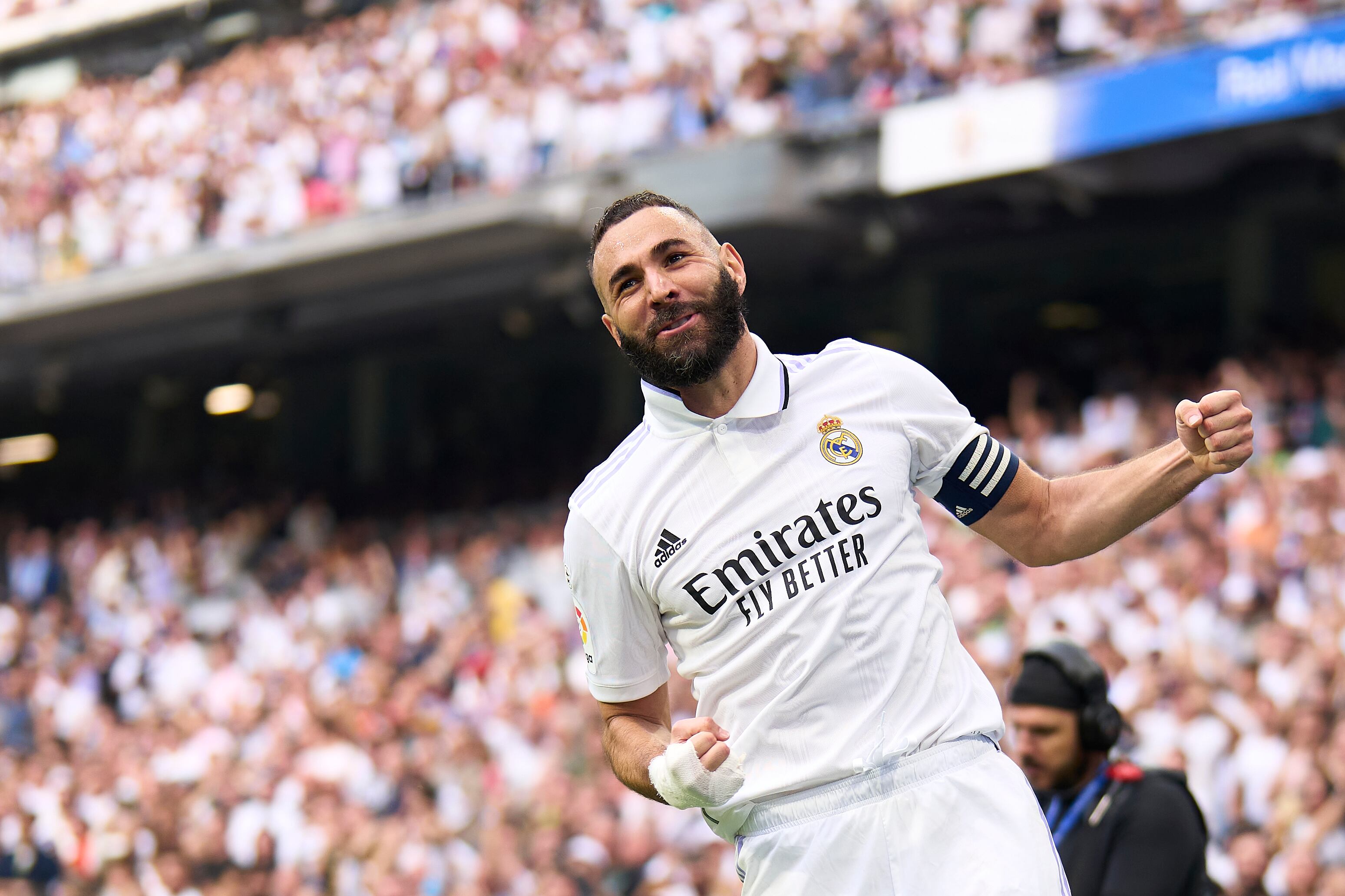 Karim Benzema celebra su gol contra el FC Barcelona en &#039;El Clásico&#039;