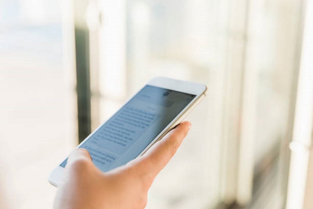 A través de esta aplicación se puede denunciar el posible acoso chateando con la Policía