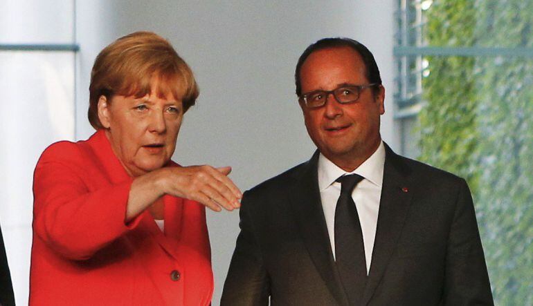 Angela Merkel y Francois Hollande, durante el encuentro con Petró Poroshenko para lograr un acuerdo que permita el tránsito seguro de gas ruso hacia Europa a través de Ucrania