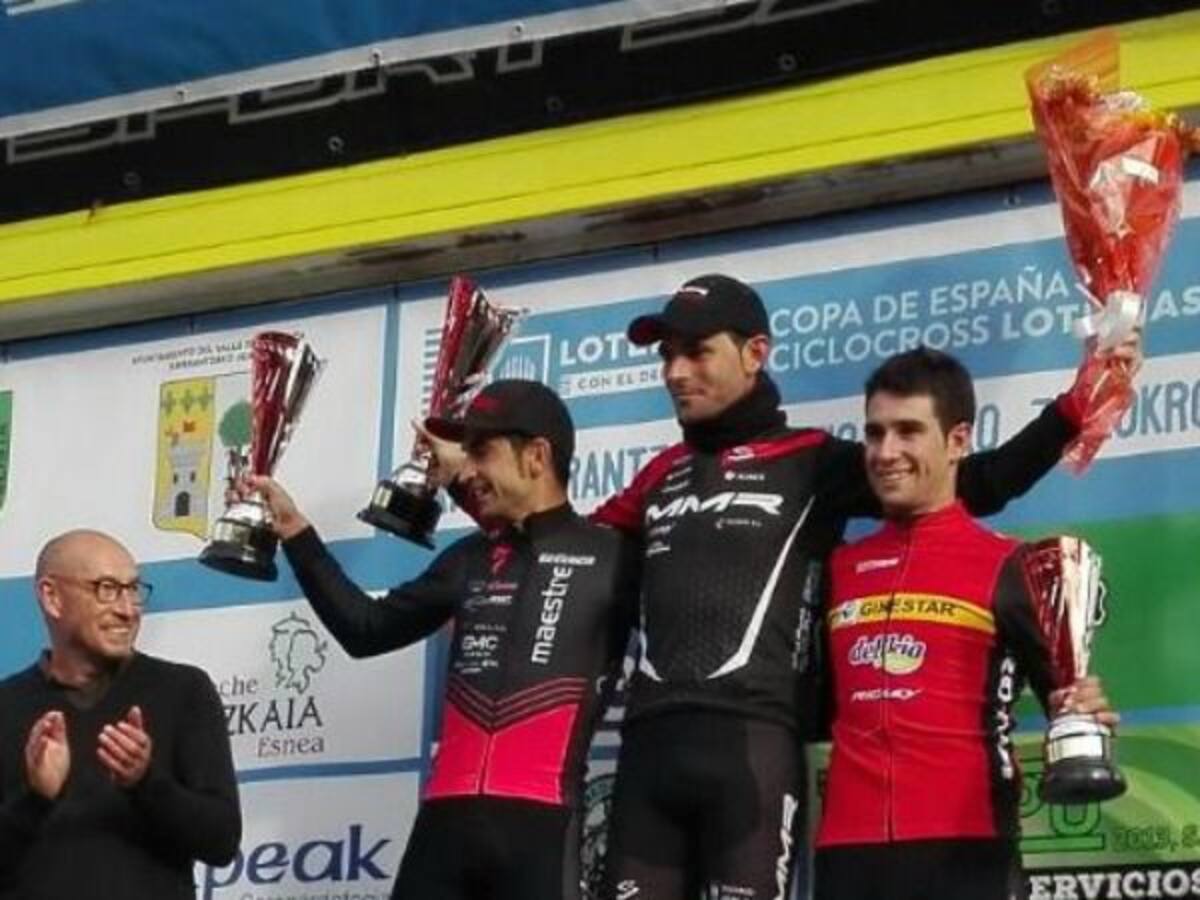 Larrinaga estrena su palmarés esta temporada en Arrasate y en Karrantza