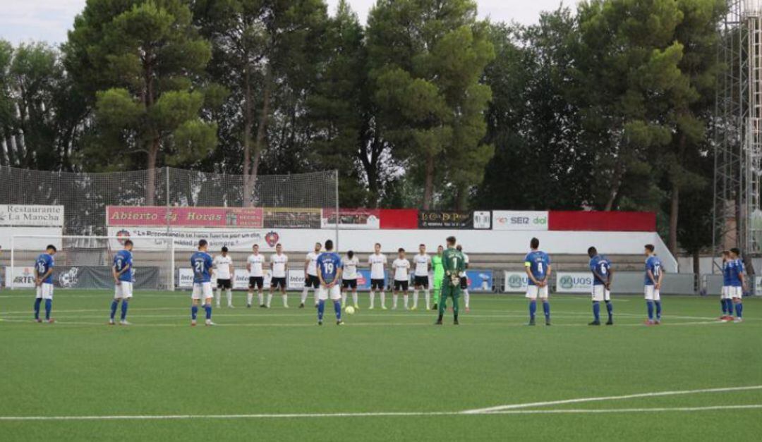 Minuto de silencio en la Final por el ascenso a Segunda B en Castilla-La Mancha en julio de 2020