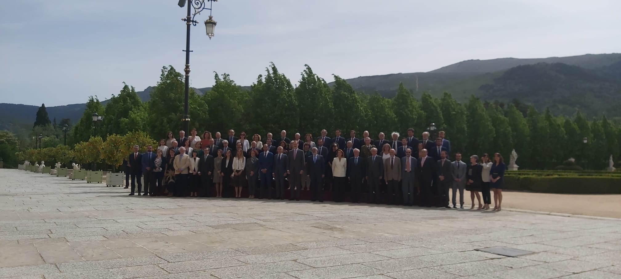 Foto de familia del Instituto Elcano en los jardines del Real Sitio de San Ildefonso