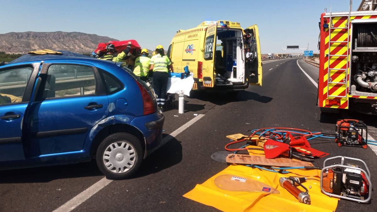 Ocho heridos en tres accidentes de tráfico en la A-7, en el término municipal de Alhama de Murcia