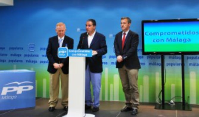 El presidente del PP en Málaga durante el Consejo de Alcaldes