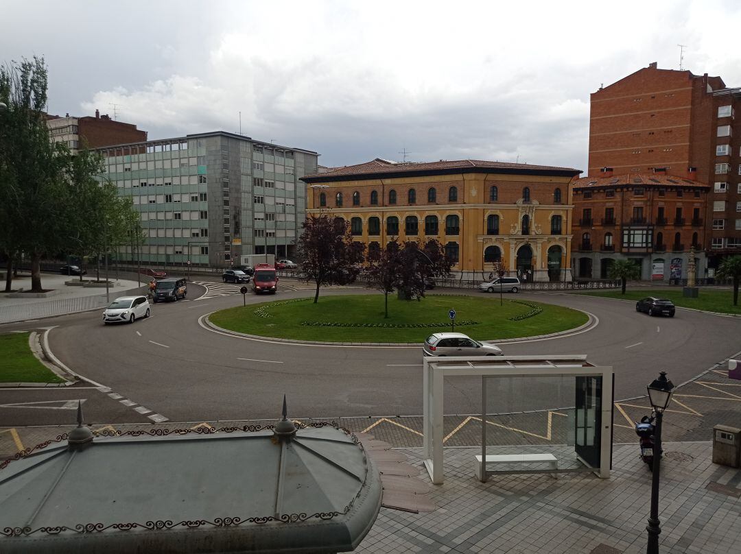 Los comerciantes de la Plaza de León valoran positivamente la segunda fase de Los Jardinillos