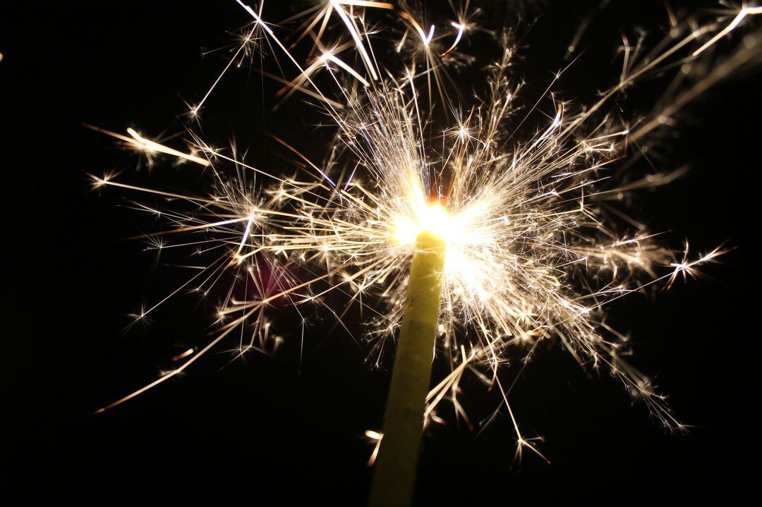 Fuegos artificiales silenciosos para ayudar a tu mascota