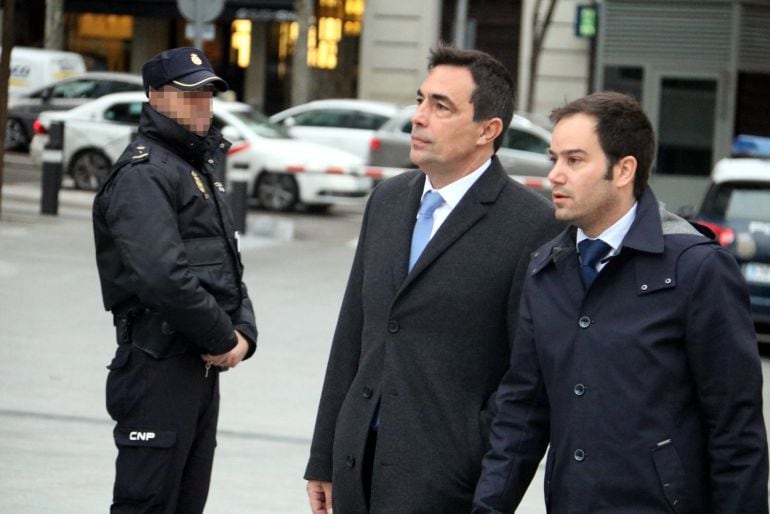 L&#039;exdirector dels Mossos d&#039;Esquadra, Pere Soler (esquerra)