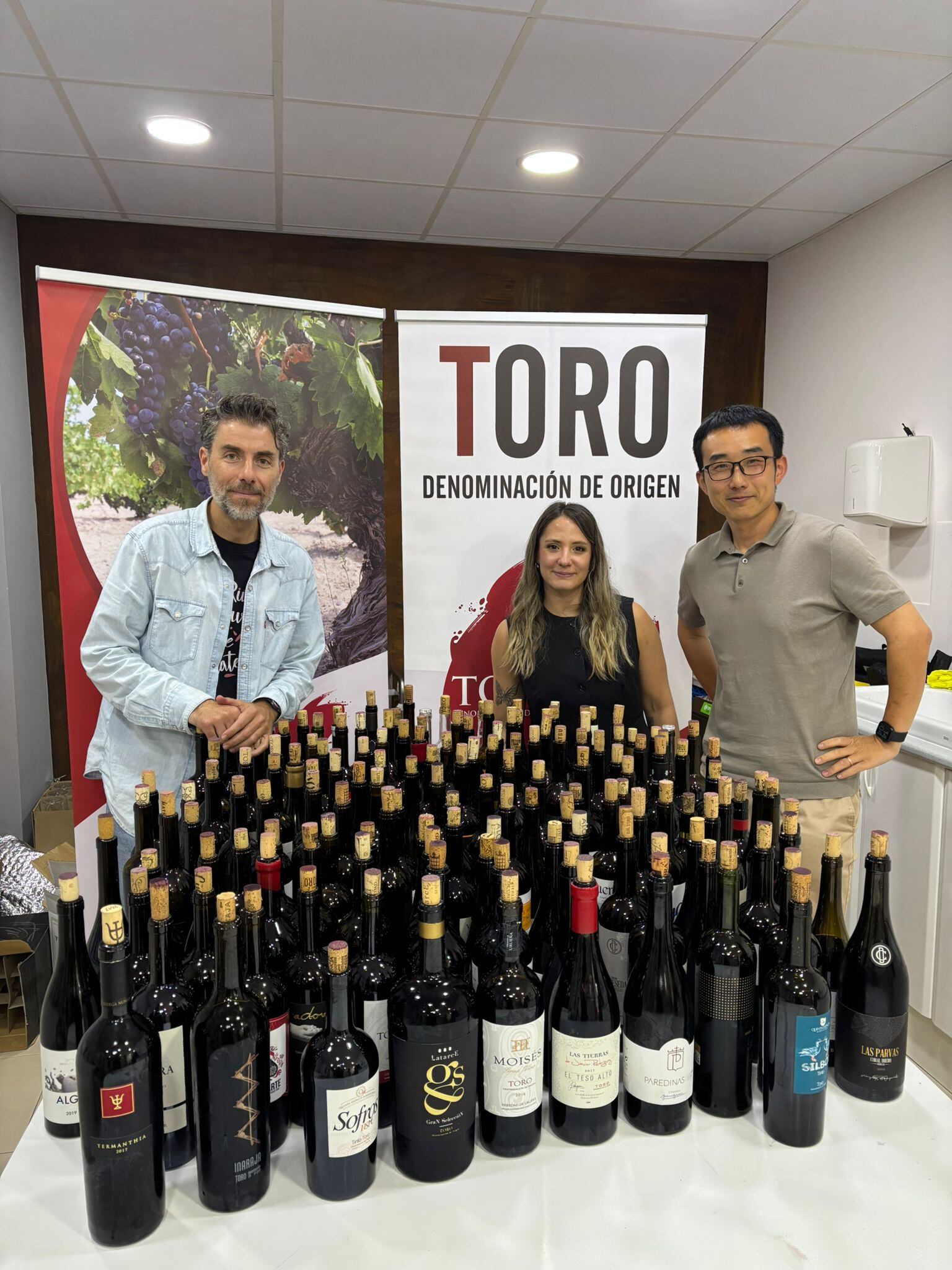 Catadores de la Guía Peñín en la DO Toro