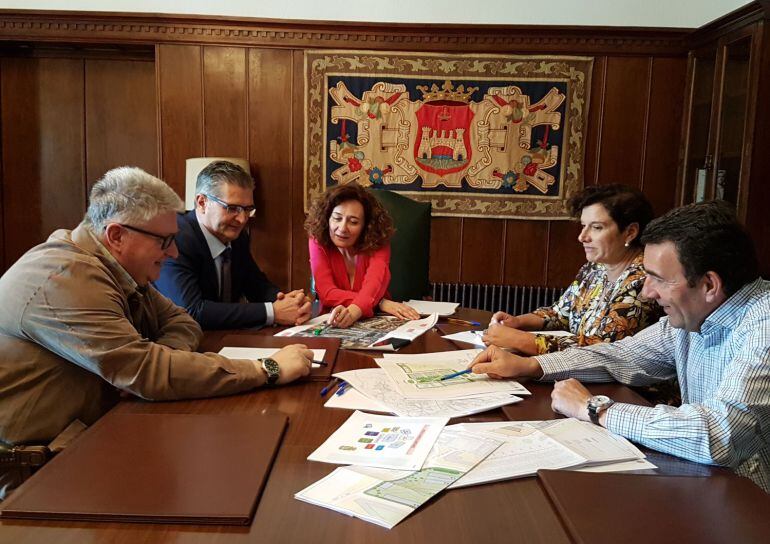 La alcaldesa, reunida con Rodríguez Soto