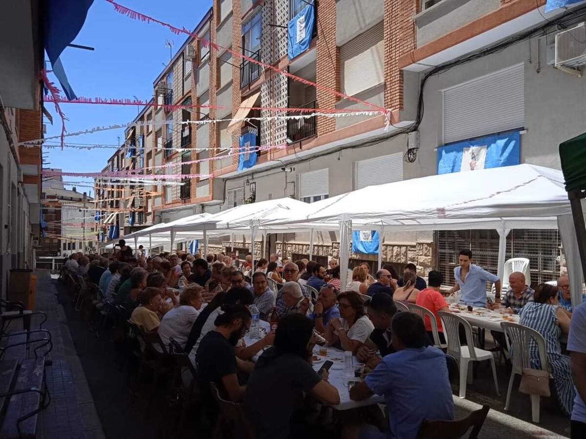 El barrio de la Cooperativa de Banyeres de Mariola celebra la fiesta de la Virgen de Agosto